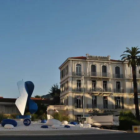 Palm D'or Kar146 2p Apartment