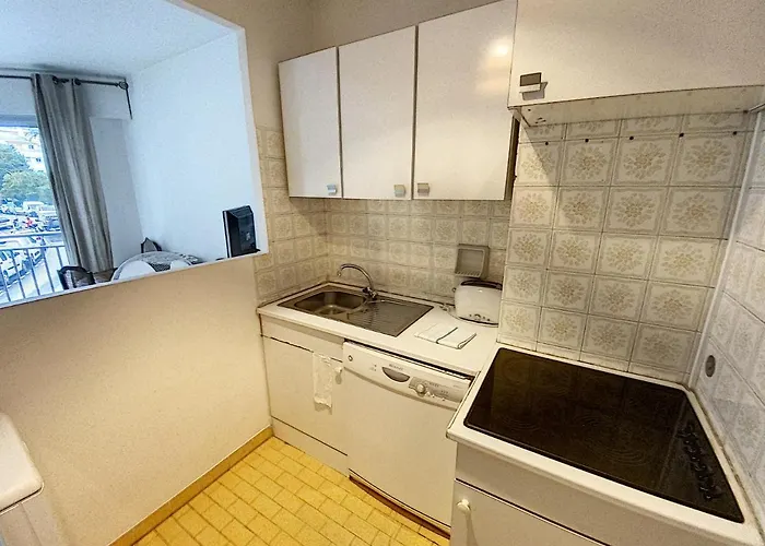 Palm D'or Kar146 2p Apartment *