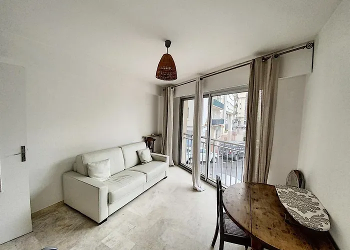Palm D'or Kar146 2p Apartment *